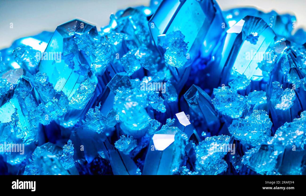 Querschnitt-Detailmakro eines aquamarinfarbenen Geodes. Wunderschöne natürliche Kristalle aus Edelstein. Makroaufnahme mit extremer Nahaufnahme. Stockfoto