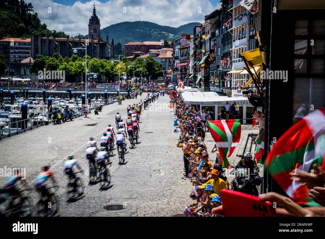 Bayonne, Frankreich. 03. Juli 2023. Illustration Foto aufgenommen während der dritten Etappe des Radrennen Tour de France, ein 187 km langes 4-km-Rennen von Amorebieta-Etxano nach Bayonne, Frankreich, Montag, 03. Juli 2023. Die diesjährige Tour de France findet vom 01. Bis 23. Juli 2023 statt. BELGA FOTO JASPER JACOBS Kredit: Belga News Agency/Alamy Live News Stockfoto