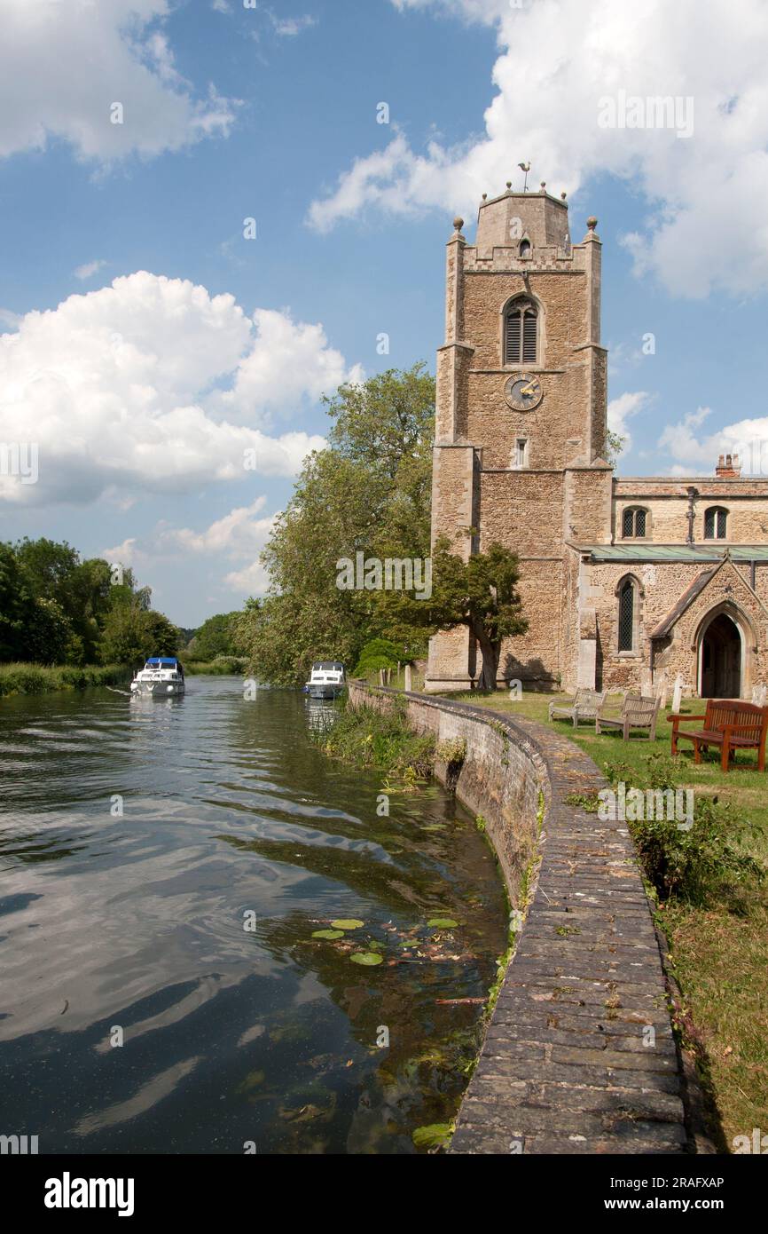 St. James Church on the River Ouse, Hemingford Grey, Huntington, Cambridgeshire Stockfoto