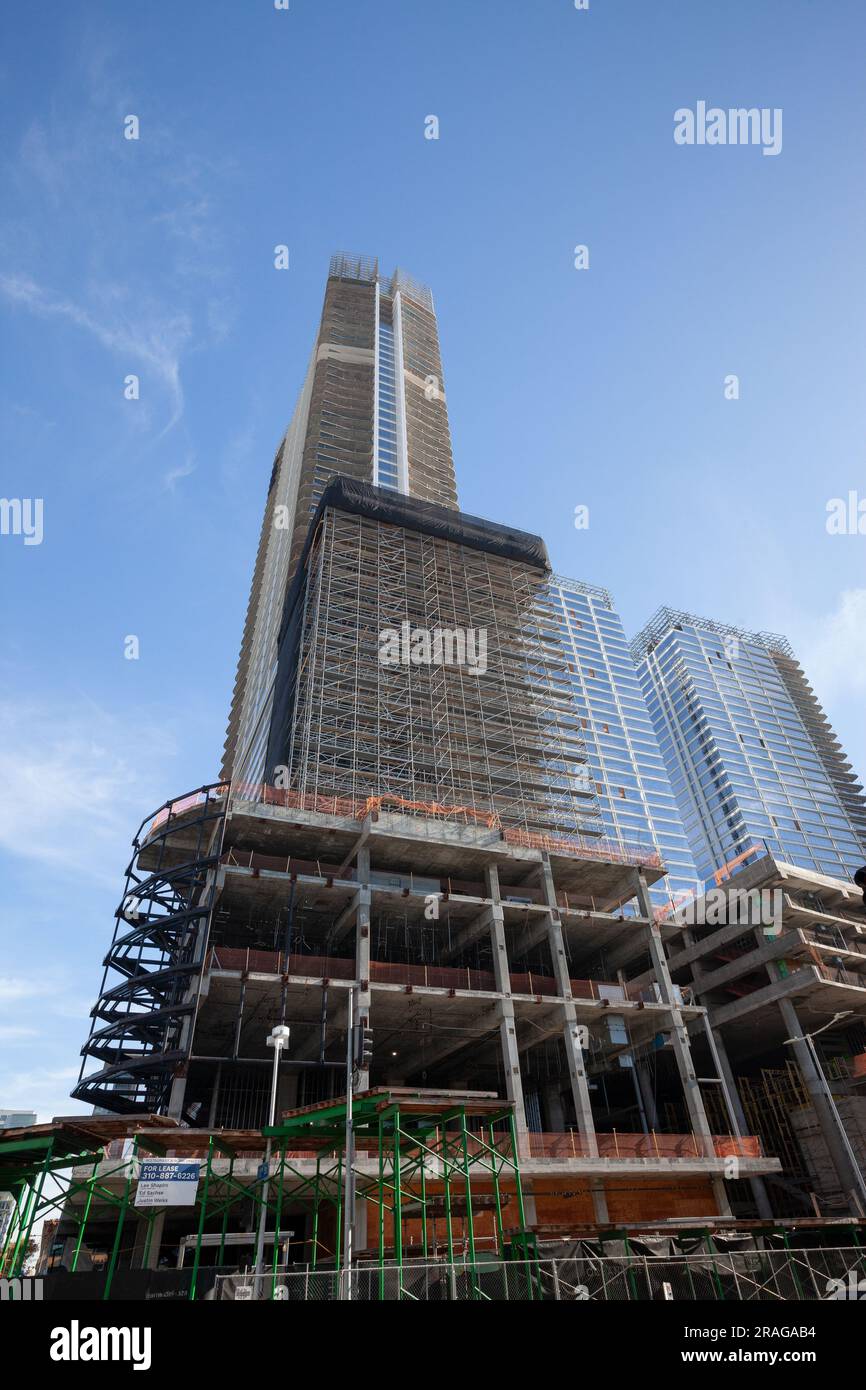 Die unvollendete Entwicklung des Oceanwide Plaza in Downtown Los Angeles, CA, USA Stockfoto