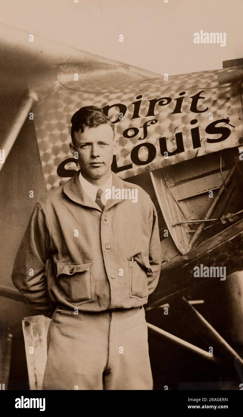 Charles Lindbergh mit seinem Flugzeug Spirit of St. Louis, Underwood & Underwood, 1927 Stockfoto