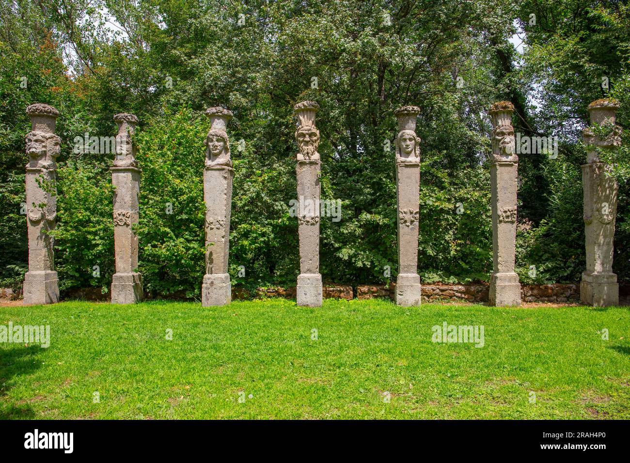 Der Monsterpark, auch Sacro Bosco oder Villa delle Meraviglie, Bomarzo, Viterbo, Lazio, Italien genannt Stockfoto