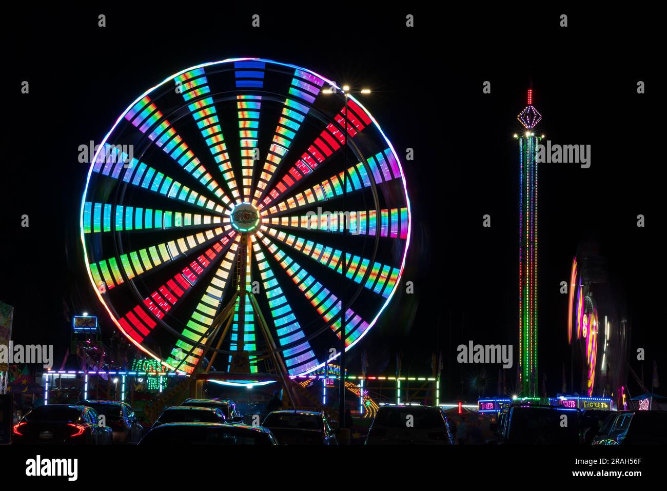 Midway Entertainment am Abend in Kamloops, British Columbia, Kanada. Stockfoto