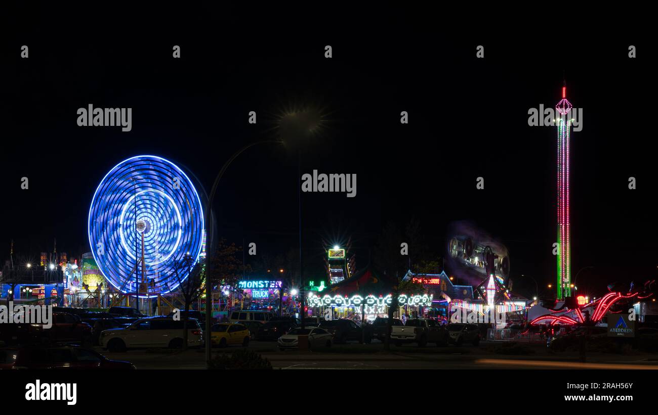 Midway Entertainment am Abend in Kamloops, British Columbia, Kanada. Stockfoto