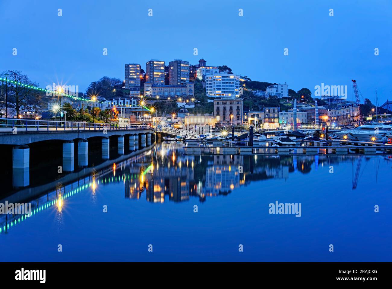 Großbritannien, Devon, Torquay Harbour bei Nacht Stockfoto
