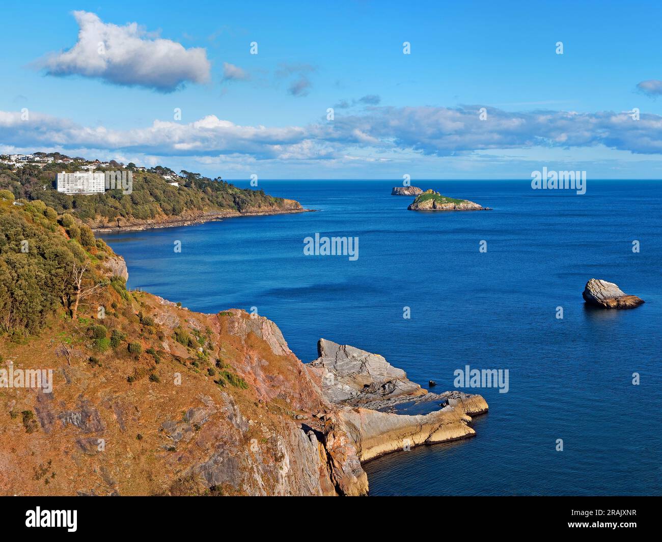 Großbritannien, Devon, Torbay, Torquay, East Shag, Thatcher Rock und Erzstein Stockfoto