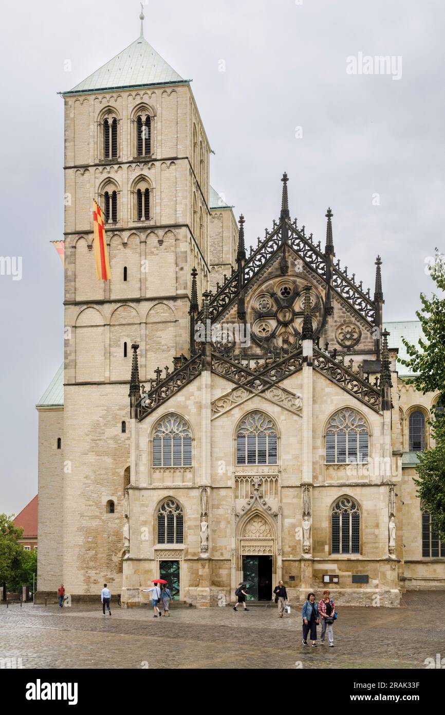 Die Kathedrale St. Paul, Münster, Nordrhein-Westfalen, Deutschland. Der St. Paulus Dom, Münster, Nordrhein-Westfalen, Deutschland. Stockfoto