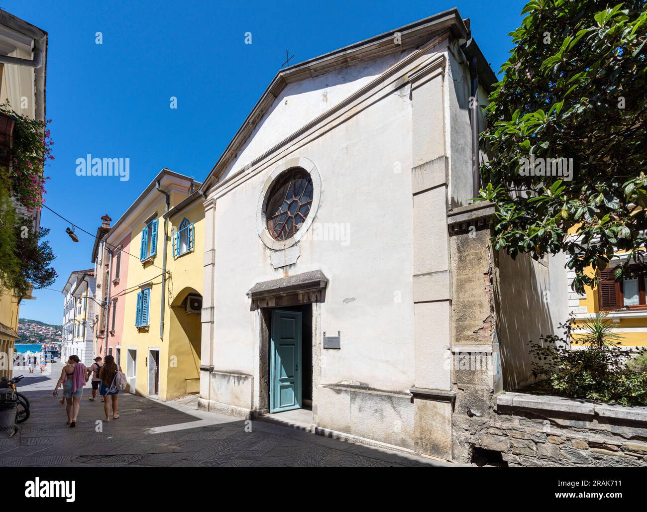 Koper, Slowenien. 2. Juli 2023. Alte Kirche der Seeleute-Bruderschaft im Stadtzentrum Stockfoto