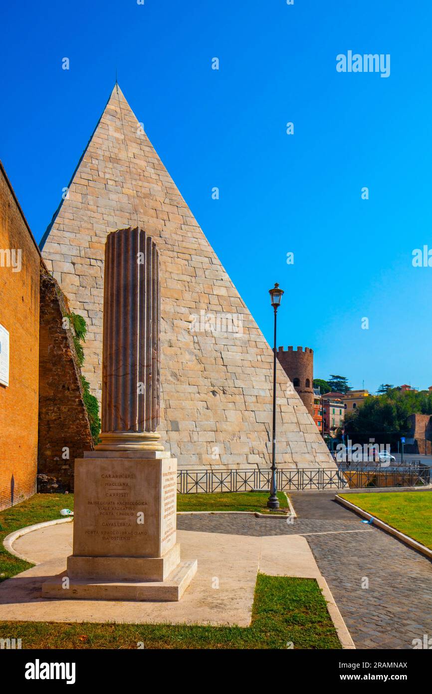 Pyramide von Caio Cestio, Rom, Latium, Italien Stockfoto