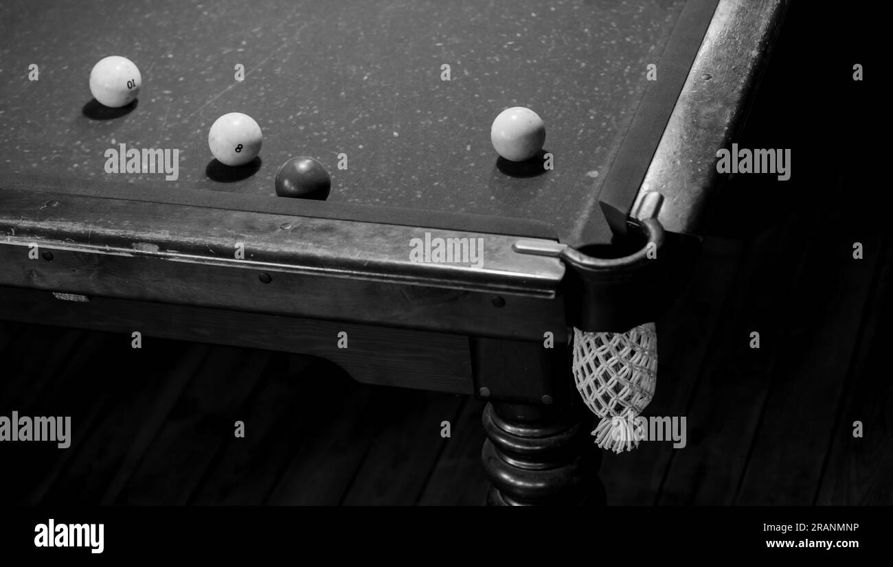 Billard spielen. Billardkugeln auf dem Tisch. Stockfoto