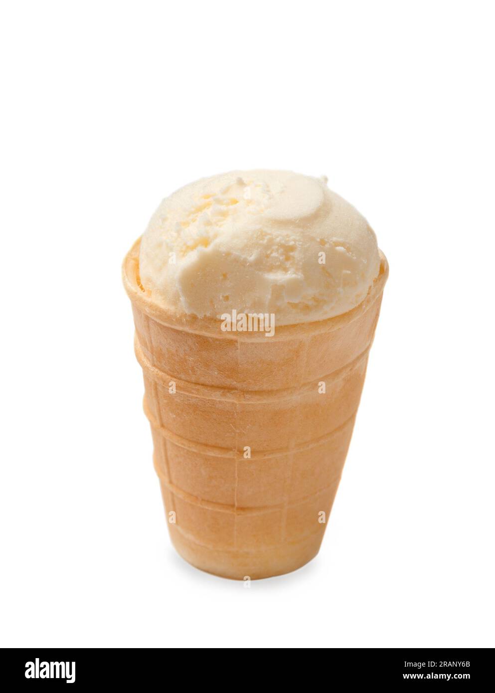 Eiscreme in einer Waffelbecher auf weißem Hintergrund isoliert Stockfoto