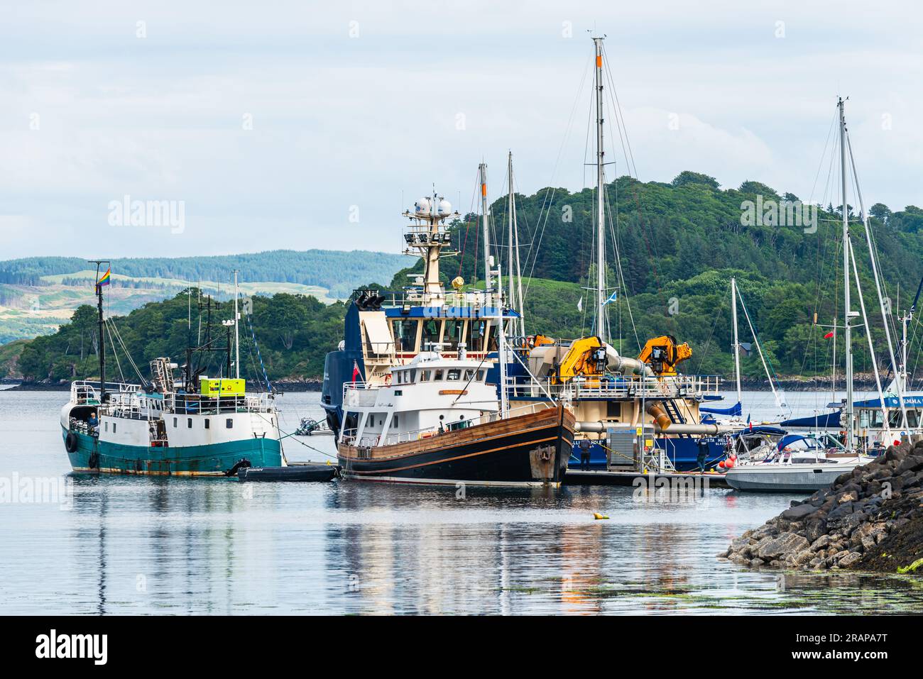 Boote in Tobermory, Isle of Mull, Schottland, Großbritannien Stockfoto