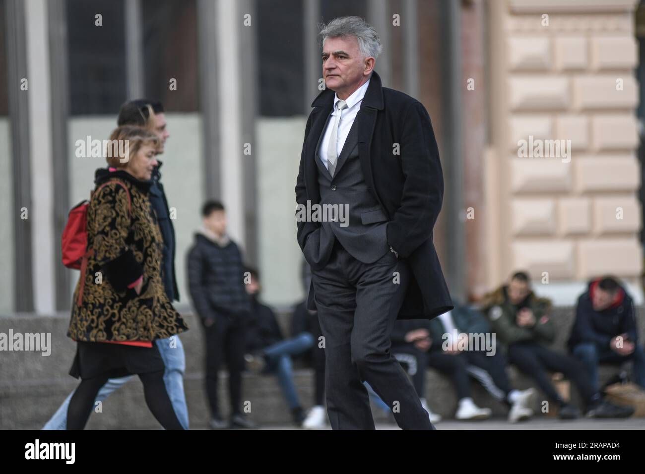 Seniorenmann auf dem Ban Jelacic Platz, Zagreb, Kroatien Stockfoto