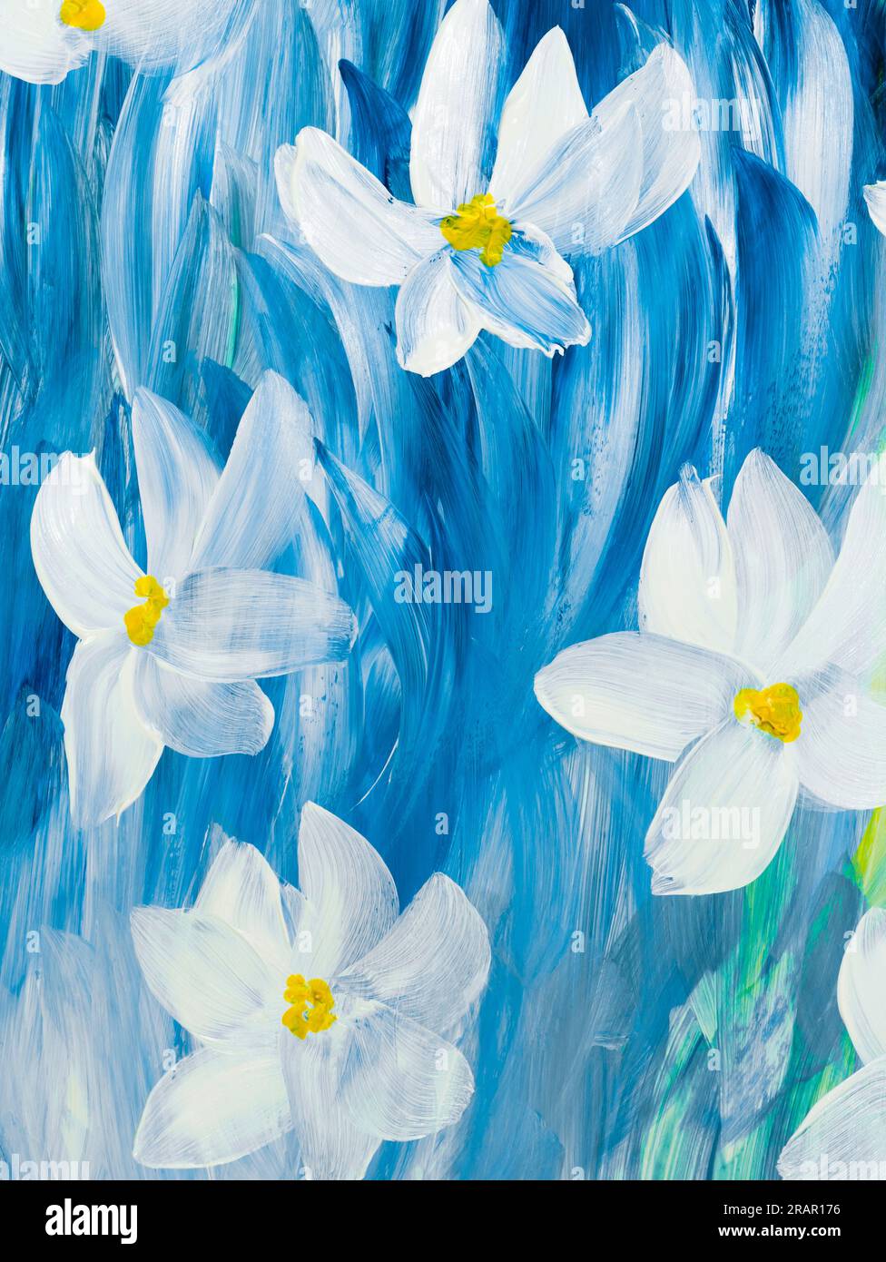 Abstrakte weiße Blüten auf Blau, handgezeichnet, impressionistischer Stil, Farbstruktur, Pinselstriche von Farbe, Kunsthintergrund. Moderne Kunst. Contempo Stockfoto