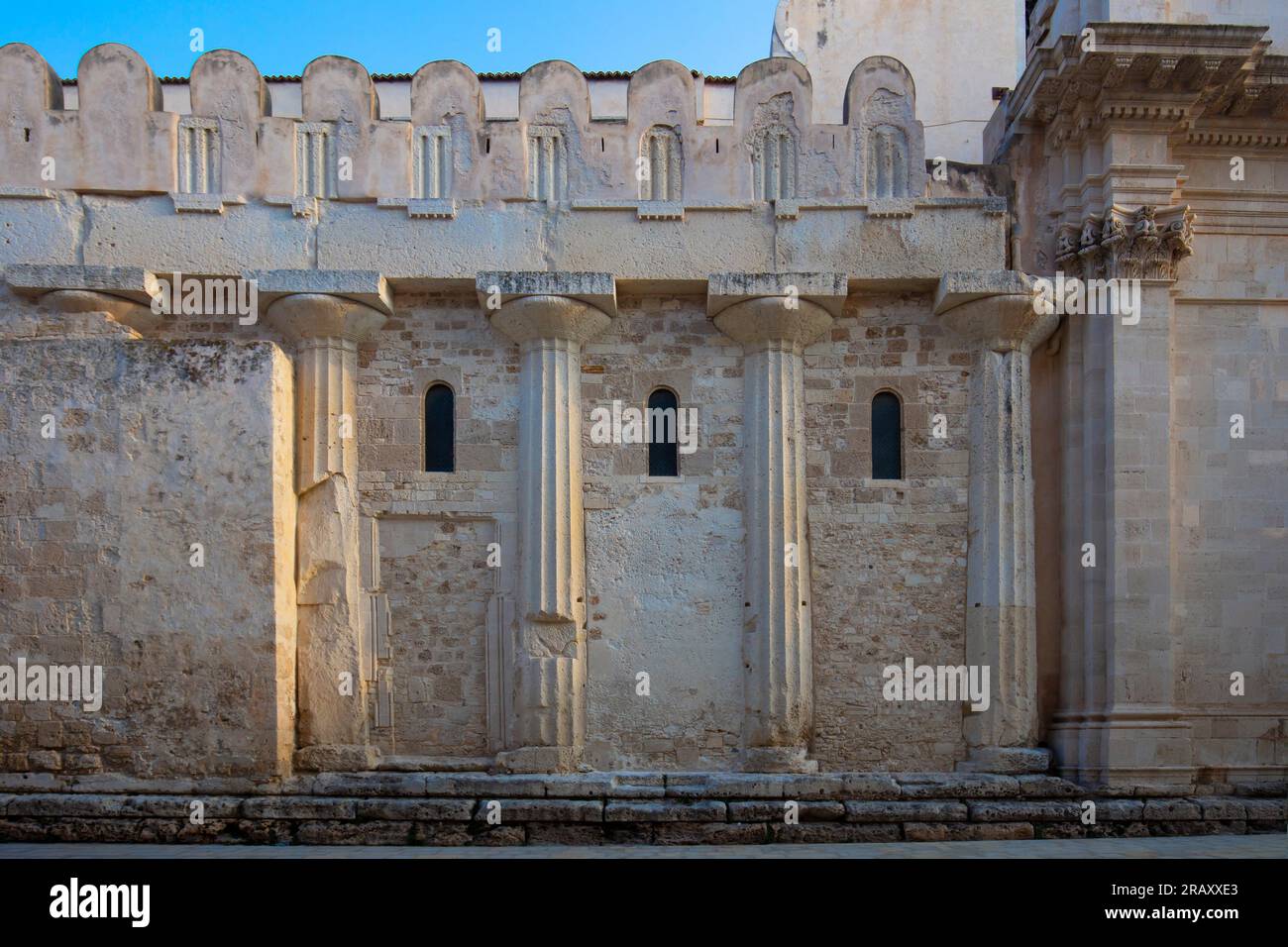 Kathedrale, Tempole der Athene, Piazza Minerva, Ortigia, Siracusa, Sizilien, Italien Stockfoto