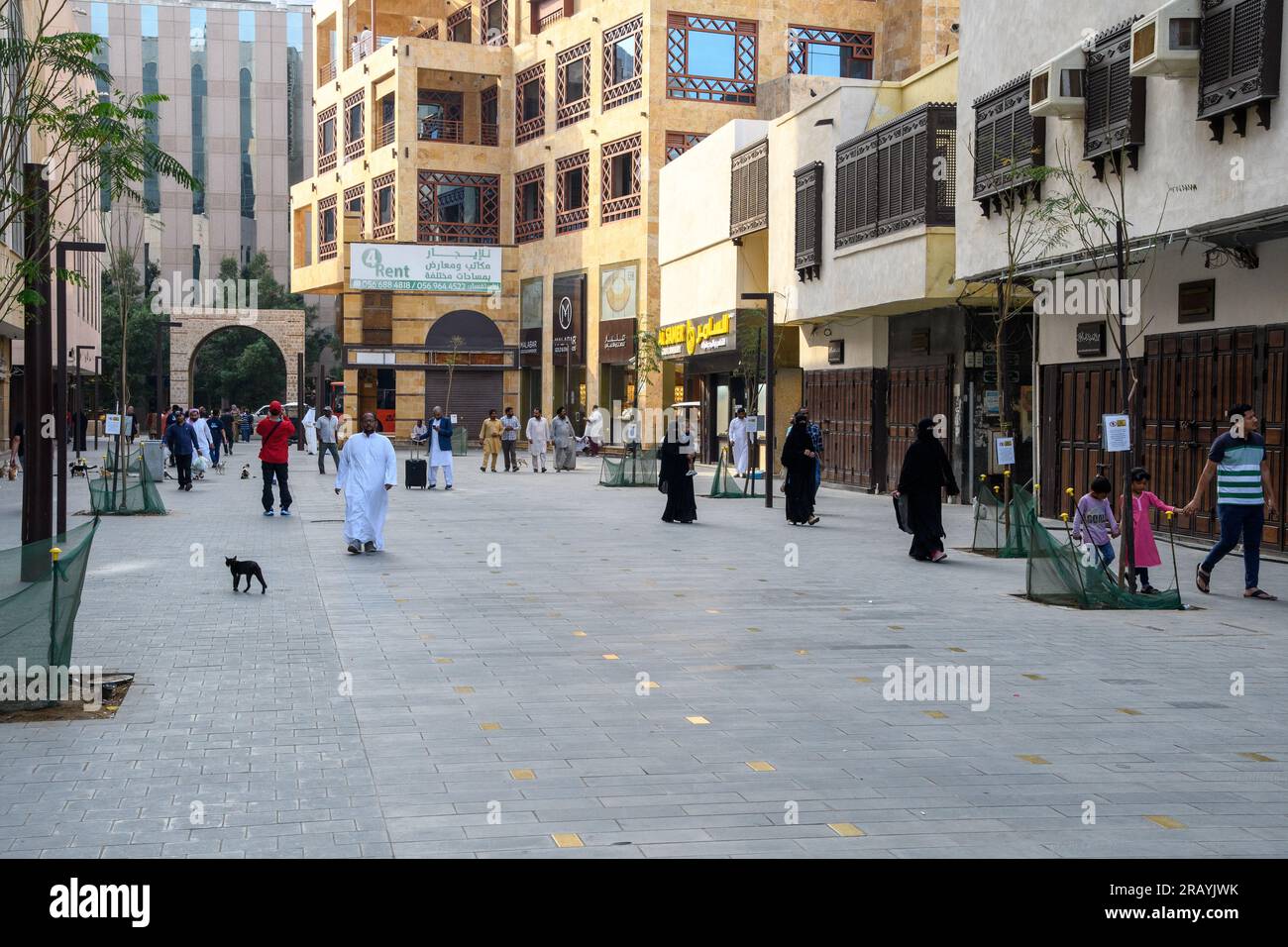 Jeddah, Saudi-Arabien - 21. Dezember 2022: Die sogenannte Golden Street mit Juweliergeschäften. Stockfoto