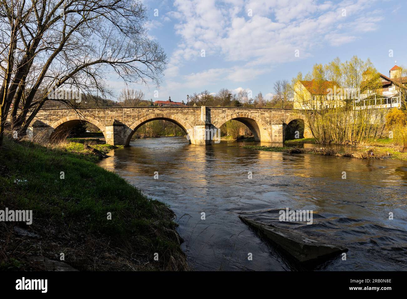 Europa, Polen, Niederschlesien, Bardo/Wartha, gotische Brücke über den östlichen Neisse Stockfoto