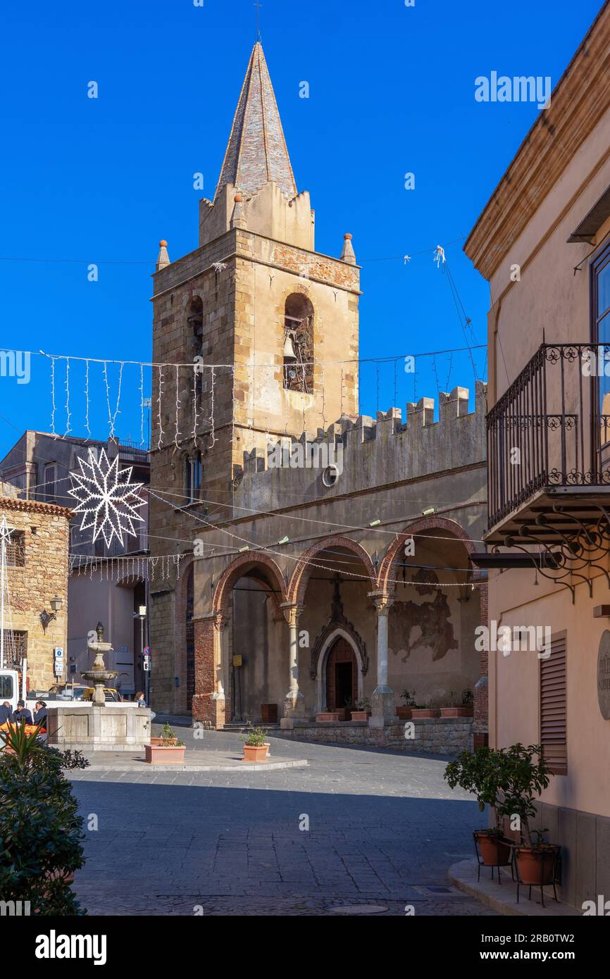 Piazza Margherita, Kirche Maria SS. Assunta, Old Matrix, Castelbuono, Palermo, Sizilien, Italien Stockfoto