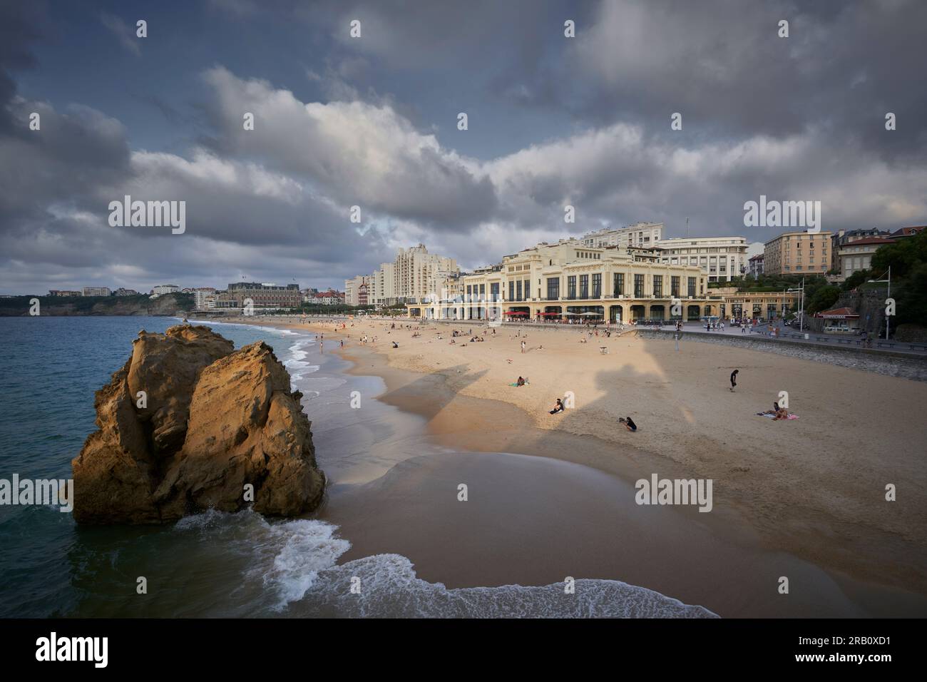 Stadtstrand von Biarritz, Casino und Plage Grande, Cote d'Argent, Atlantik, Frankreich Stockfoto