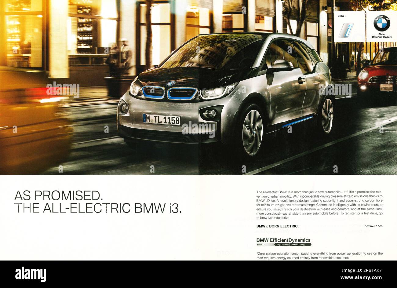 BMW i3-Werbeanzeige in einem Magazin 2013 Stockfoto