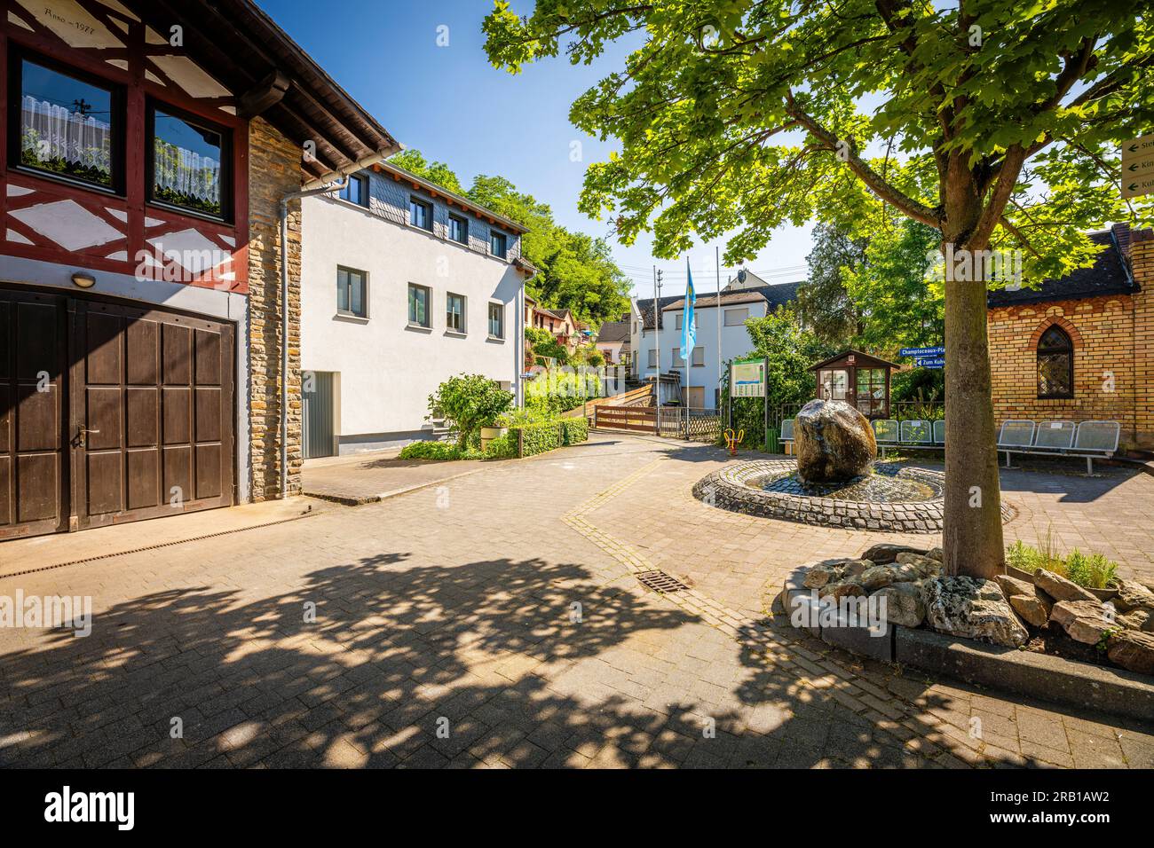 Niederheimbach am Mittelrhein, romantisches Dorfzentrum, märchenhafter Pfad sehenswert, Weltkulturerbe Stockfoto