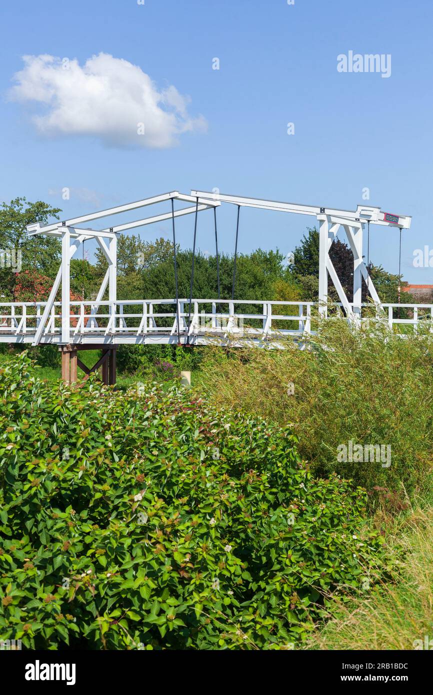 Hogendiek Bridge, Holländische Zugbrücke, Steinkirchen, Altes Land, Niedersachsen, Deutschland, Europa Stockfoto