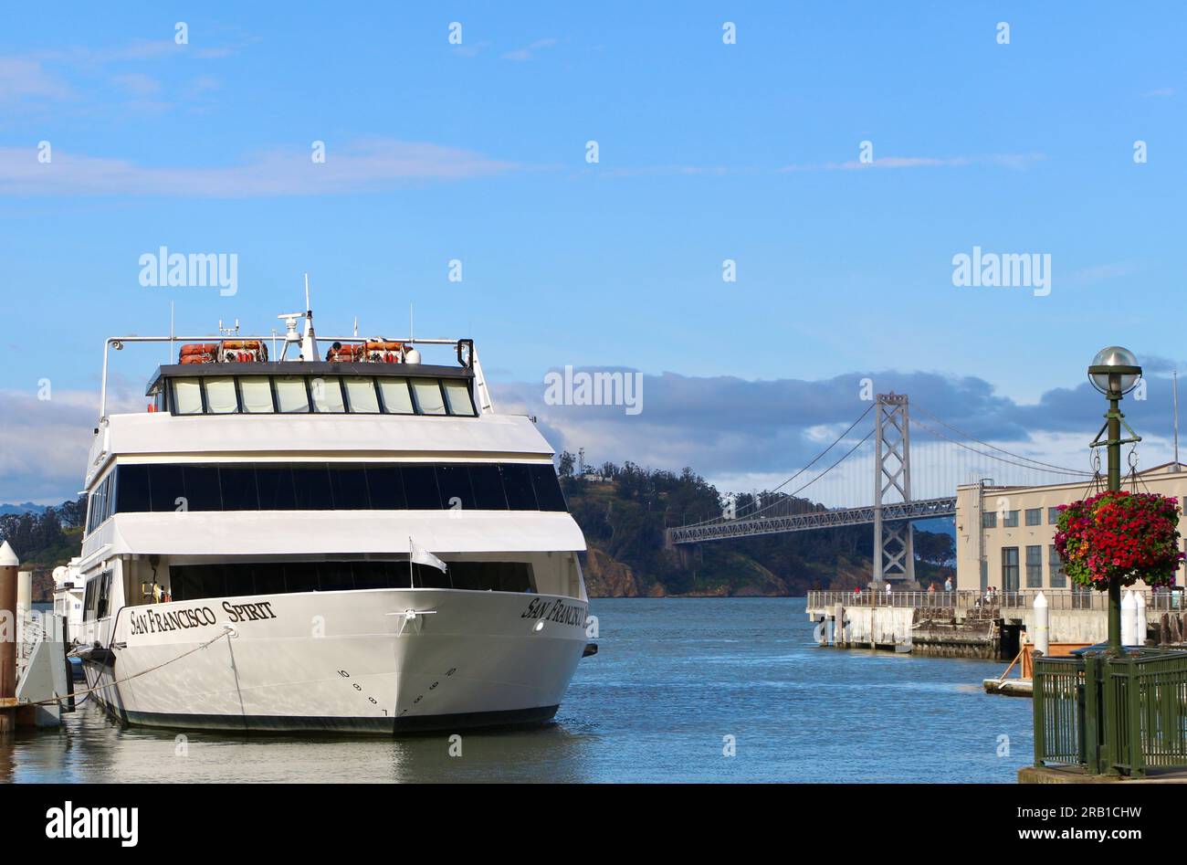 Die City Cruises San Francisco Spirit Yacht und Dinner Boot liegen am Pier 3, Embarcadero San Francisco California USA Stockfoto