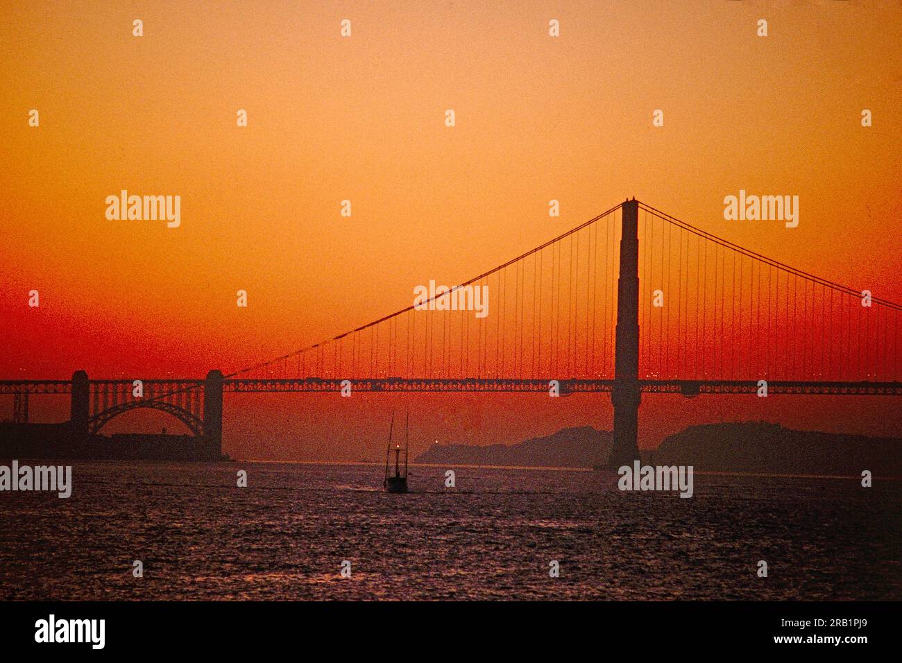 San Francisco Hoodie - Kalifornien Skyline Mit Golden Gate Bridge Design