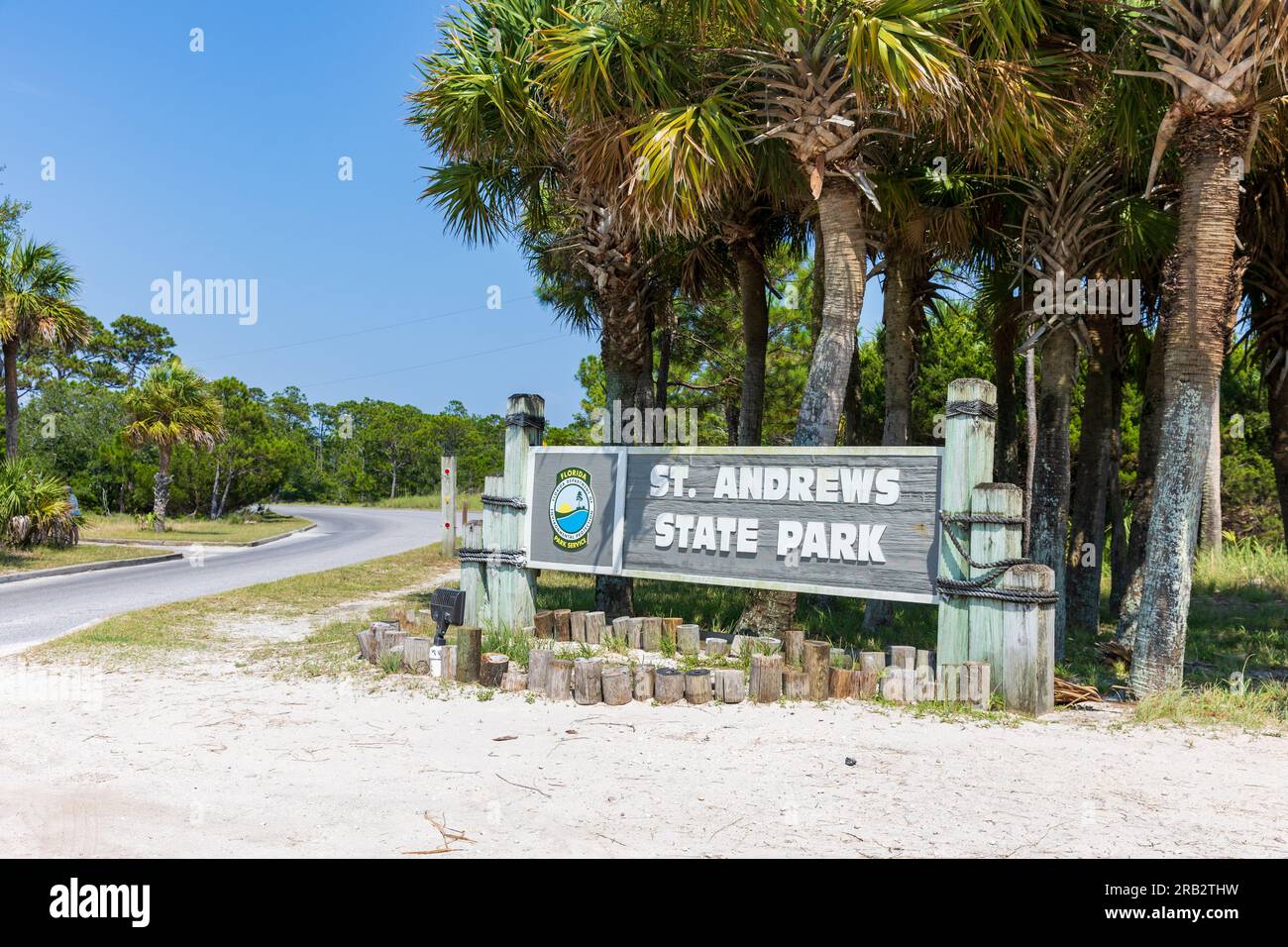 Panama City, Florida - 27. Juni 2023: St. Eingangsschild Andrews State Park Stockfoto