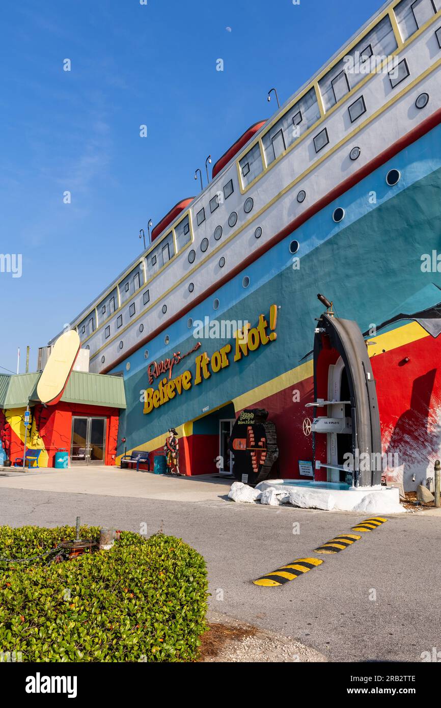 Panama City Beach, Florida - 27. Juni 2023: Ripley's Believe IT or Not! das museum wurde 2006 eröffnet und sieht wie ein Kreuzfahrtschiff aus. Stockfoto