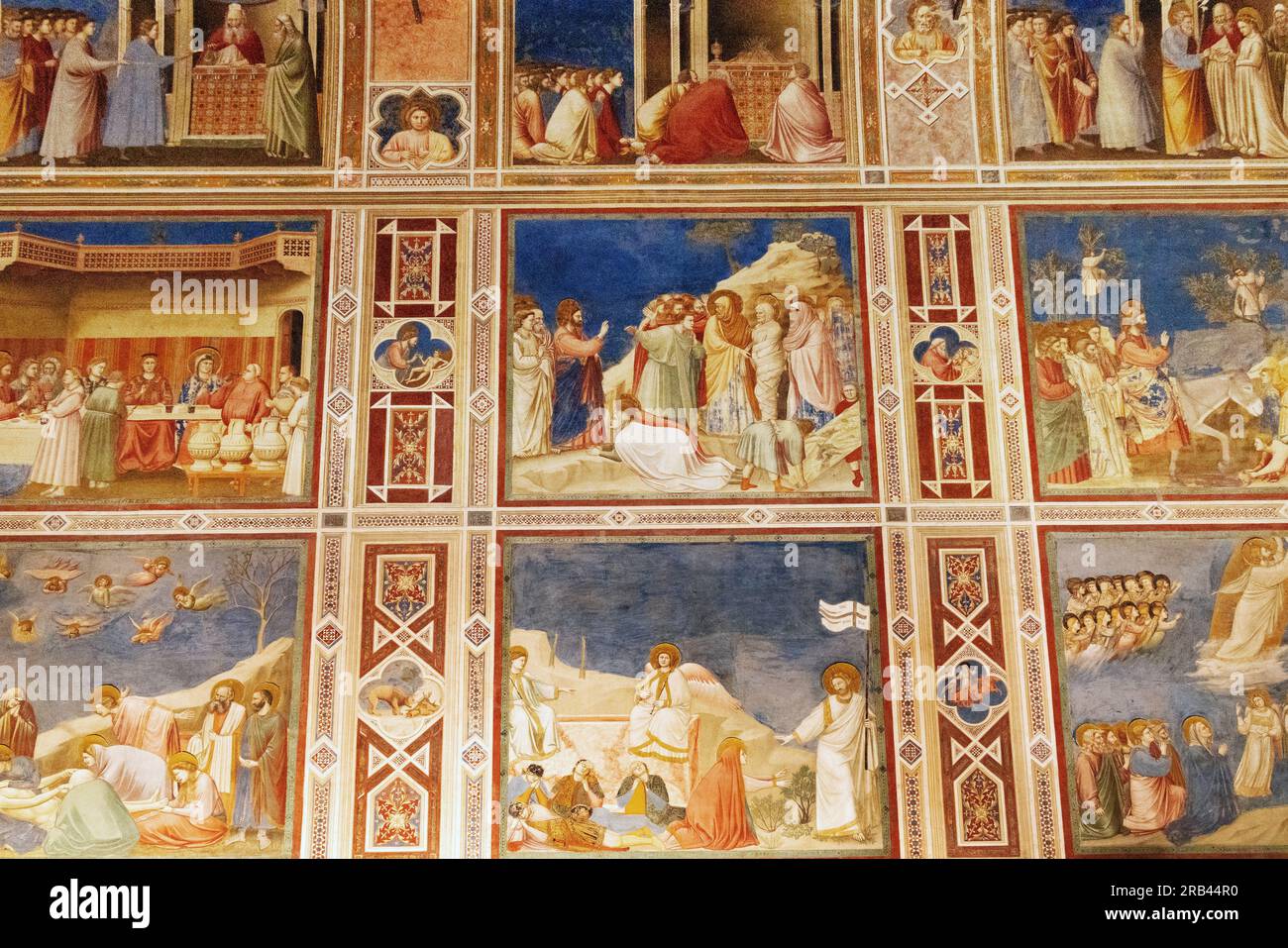 Giotto-Fresken, die Scrovegni-Kapelle, Padua Italien - italienische Renaissance-Gemälde des Lebens Christi aus dem 14. Jahrhundert; Musei Civici di Padova Stockfoto