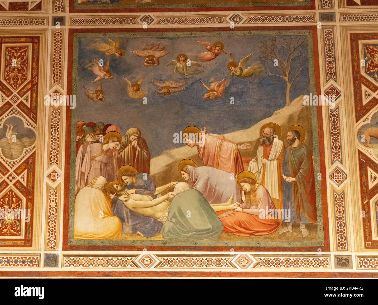 Die Fresken von Giotto di Bondone, die Scrovegni-Kapelle, Padua Italien - Gemälde des Lebens Christi aus dem 14. Jahrhundert; - hier "Lamentation"; mittelalterliche Kunst Stockfoto