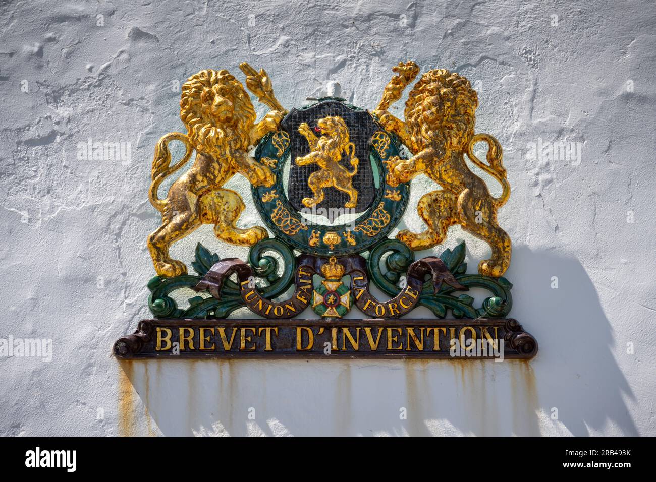 Heraldic Belgium Coat of Arms, Portmeirion, Nordwales, Vereinigtes Königreich Stockfoto