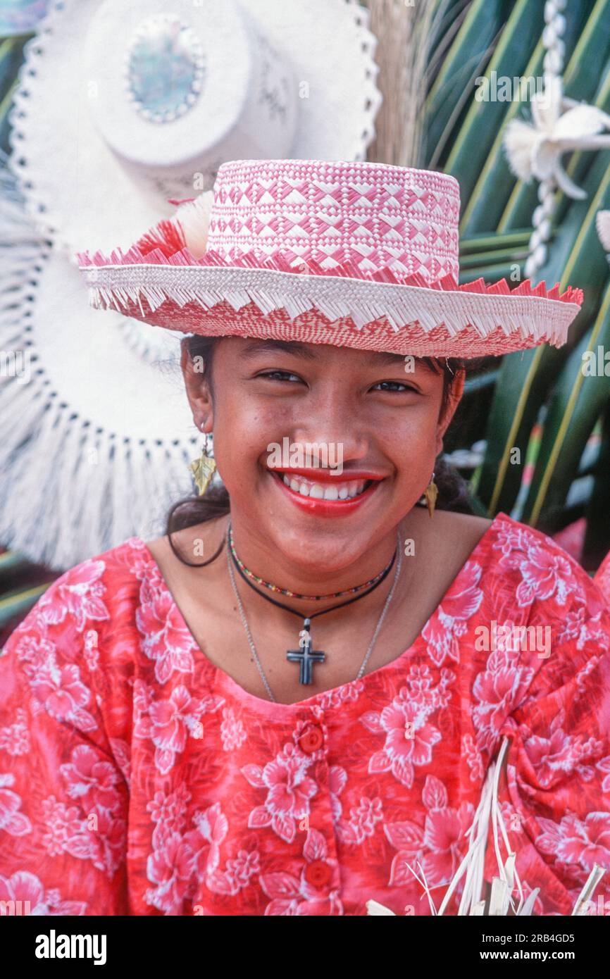 Weibliche Darstellerin, Cookinseln, Südpazifik, Polynesien Stockfoto