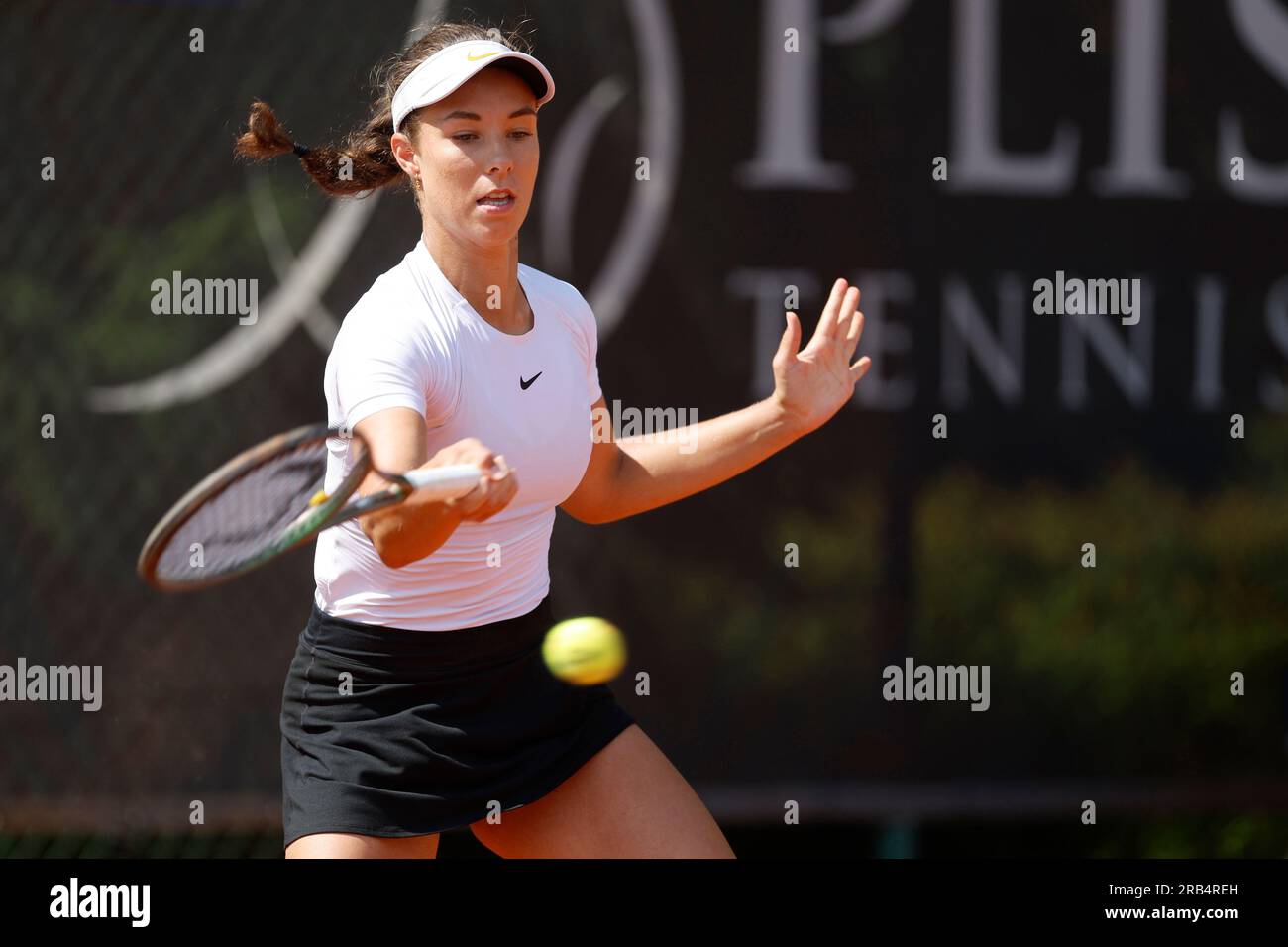 Sofia Milatova, Tennisspielerin der Slowakei. Tennis, Frauen, Singles, ITF World Tennis Tour, AGEL Ricany Open 2023 in Tschechien, 12. Juni 2023 (CTK Stockfoto