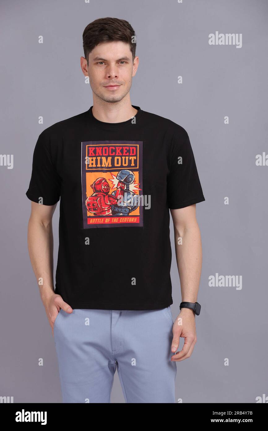 Herren-T-Shirt/Shirt-Modell Stockfoto