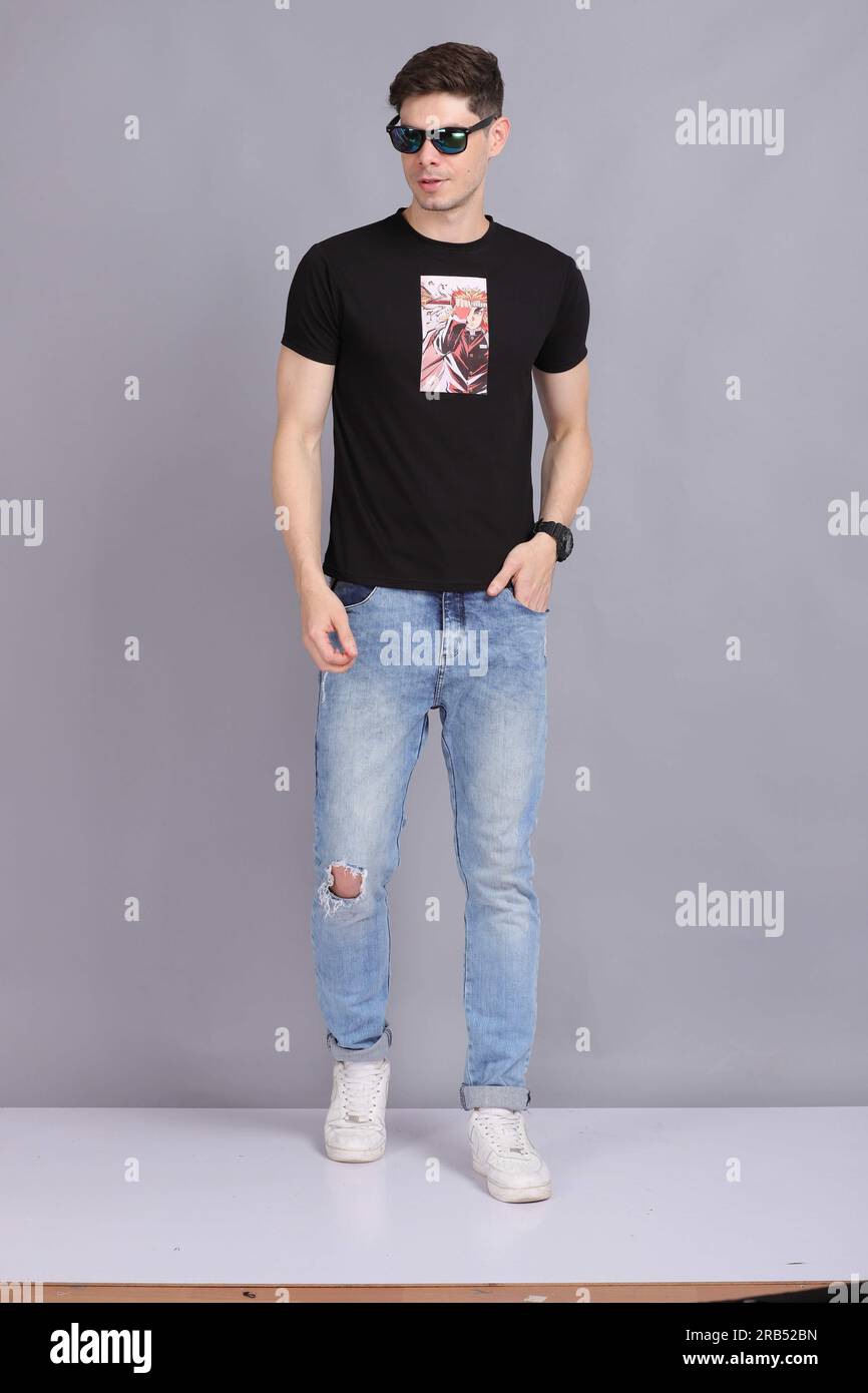 Herren-T-Shirt-Modell Stockfoto