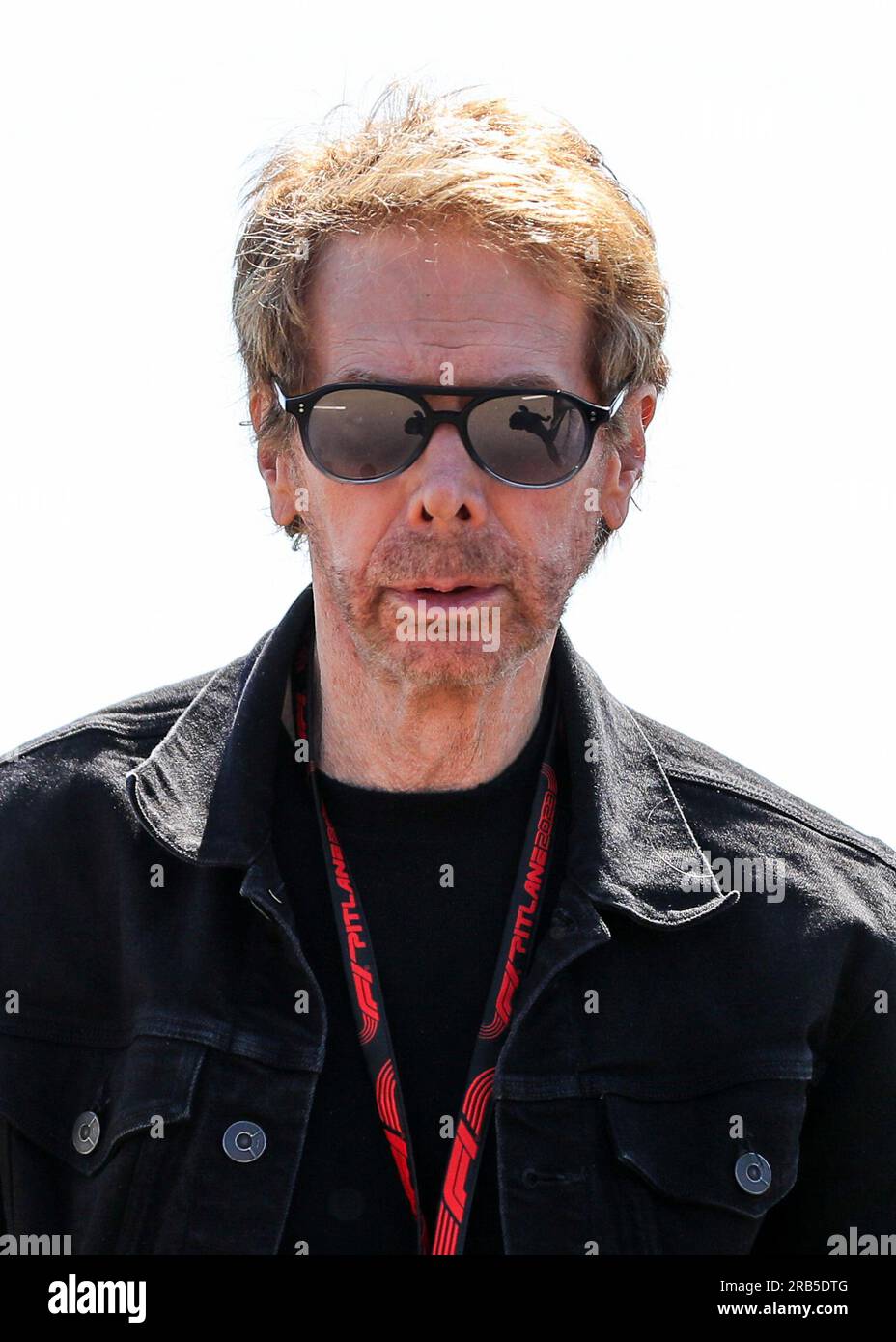 Produzent Jerry Bruckheimer kommt am Übungstag vor dem Großen Preis 2023 in Silverstone, Towcester. Bilddatum: Freitag, 7. Juli 2022. Stockfoto