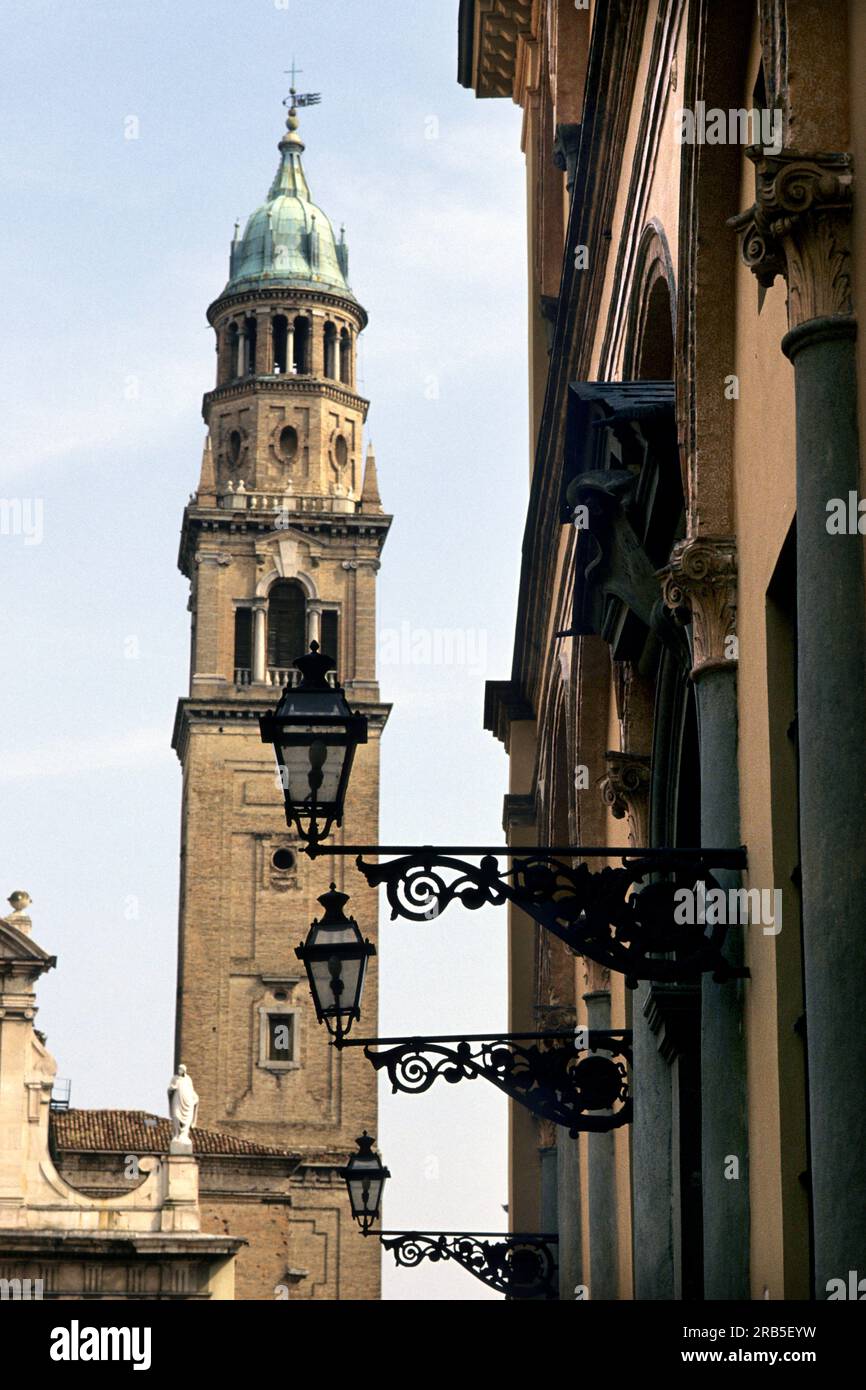 Glockenturm der Abtei San Giovanni Evangelista. Parma. Emilia Romagna. Italien Stockfoto