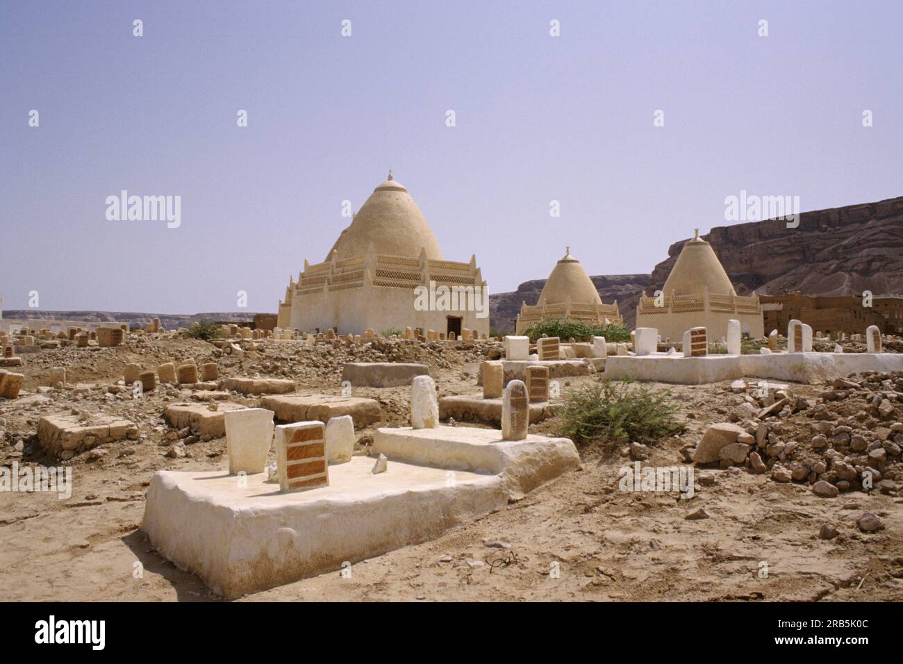Gräber Sieben Kuppeln. Aynat. Jemen. Arabische Halbinsel Stockfoto