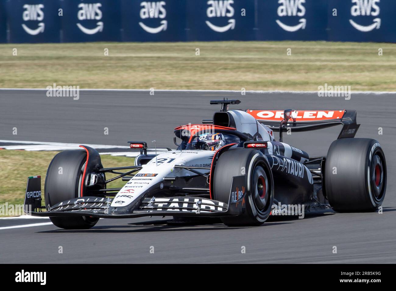 Silverstone, Großbritannien. 07. Juli 2023. 7. Juli 2023: Silverstone Circuit, Northamptonshire, England: Formula 1 2023 Aramco British F1 Grand Prix: Free Practice Day; Nyck de Vries in His Scuderia Alpha Tauri Alpha Tauri-Honda RBPT AT04 während FP2 Credit: Action Plus Sports Images/Alamy Live News Stockfoto