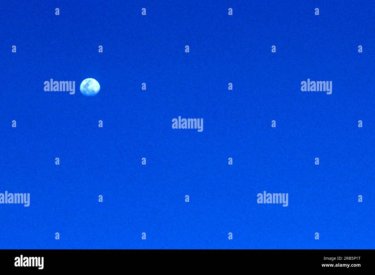 Mond im Himmel Stockfoto