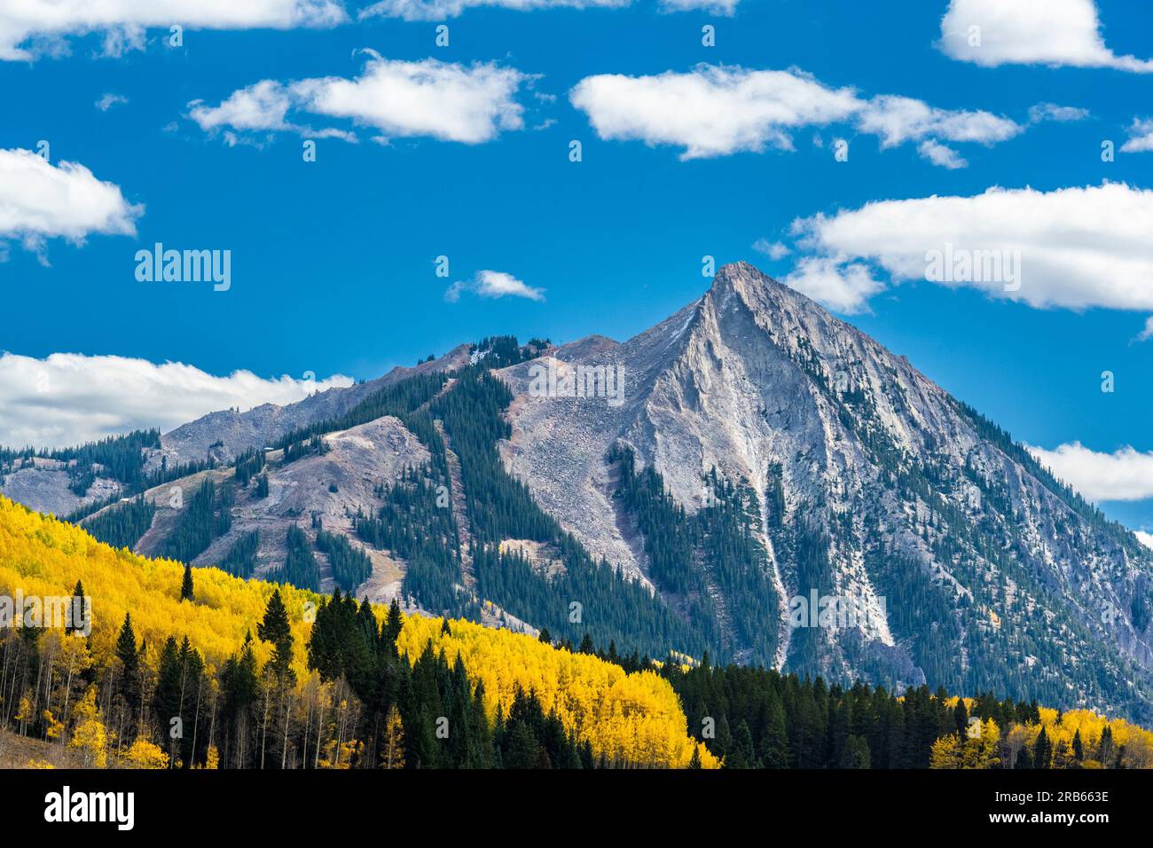Herbstfarben am Crested Butte Mountain in Colorado. Stockfoto