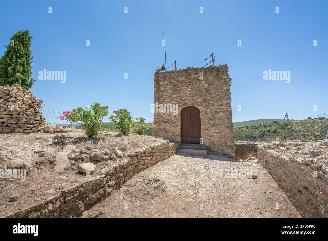 Nasriden-Turm in der Iglesia de la Villa Kirche ehemalige Burg Montefrio - Montefrio, Andalusien, Spanien Stockfoto