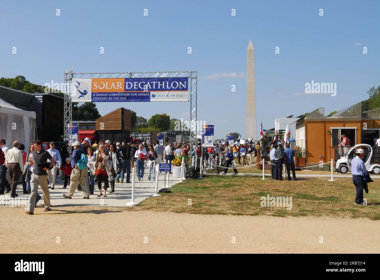 Solar-Decathlon-Gehäuse-Displays - vom Designwettbewerb für von der Sonne angetriebene Häuser - auf der National Mall, Washington, D.C. Stockfoto