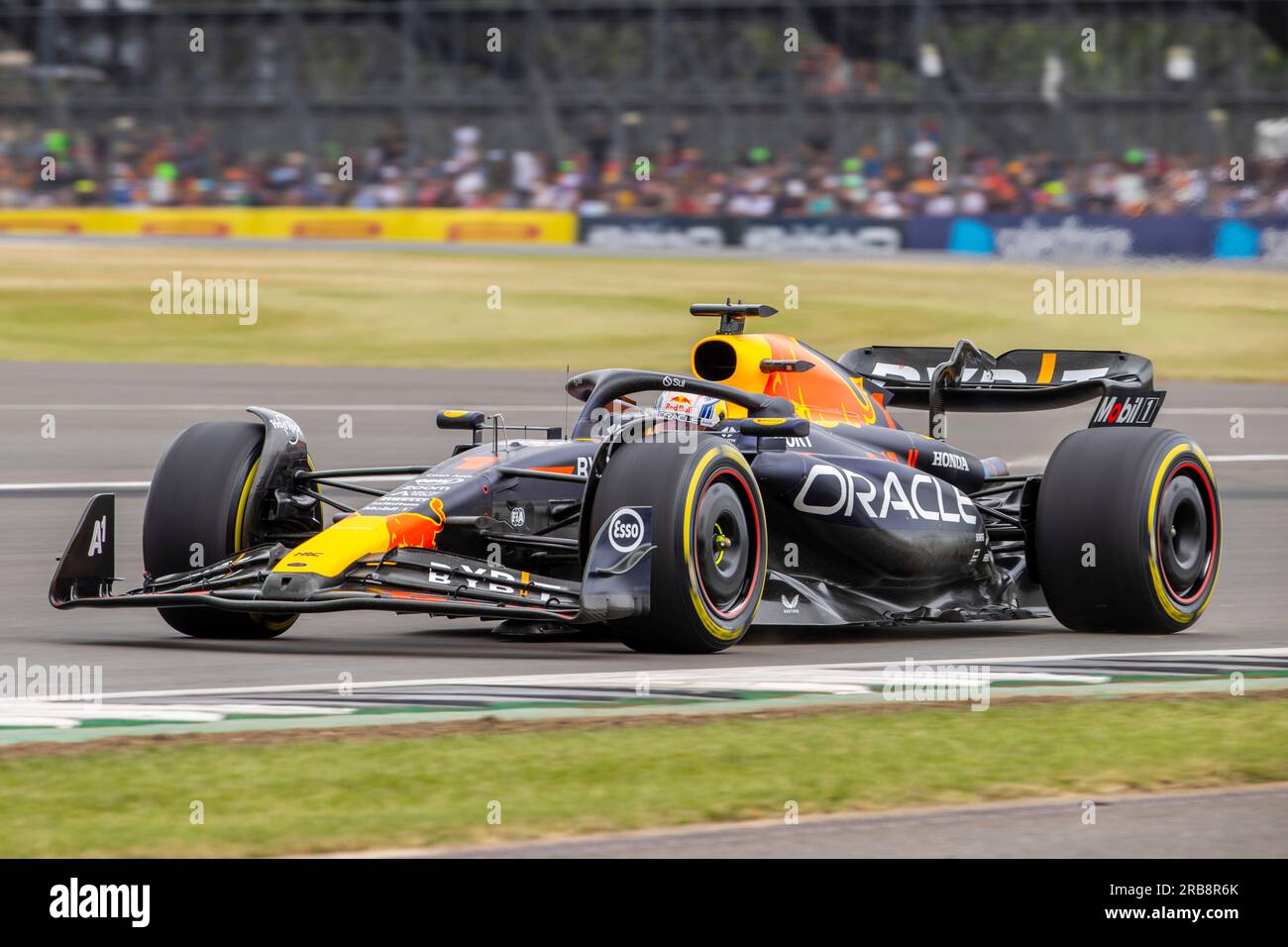 8. Juli 2023: Silverstone Circuit, Northamptonshire, England: Formel 1 2023 Aramco F1 Grand Prix: Qualifying Day; Max Verstappen in seinem Oracle Red Bull Racing Red Bull Racing-Honda RBPT RB19 im Jahr FP3 Stockfoto