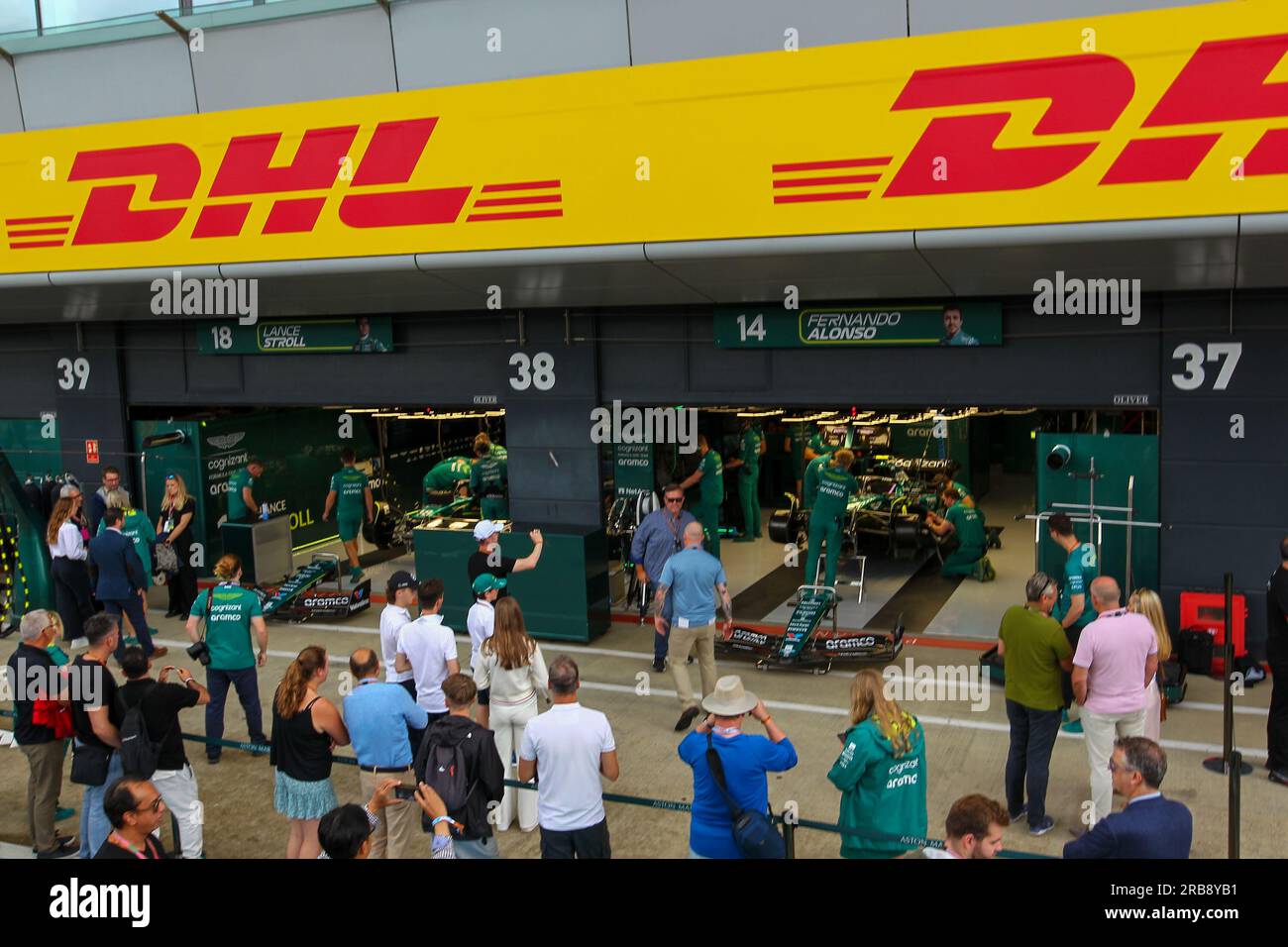 Silverstone, Großbritannien. 8. Juli 2023. Aston Martin Aramco Cognizant F1 Team.während DER FORMEL 1 ARAMCO BRITISH GRAND PRIX 2023 - jUL7-9 Silverstone, Großbritannien (Kreditbild: © Alessio De Marco/ZUMA Press Wire) NUR REDAKTIONELLE VERWENDUNG! Nicht für den kommerziellen GEBRAUCH! Stockfoto