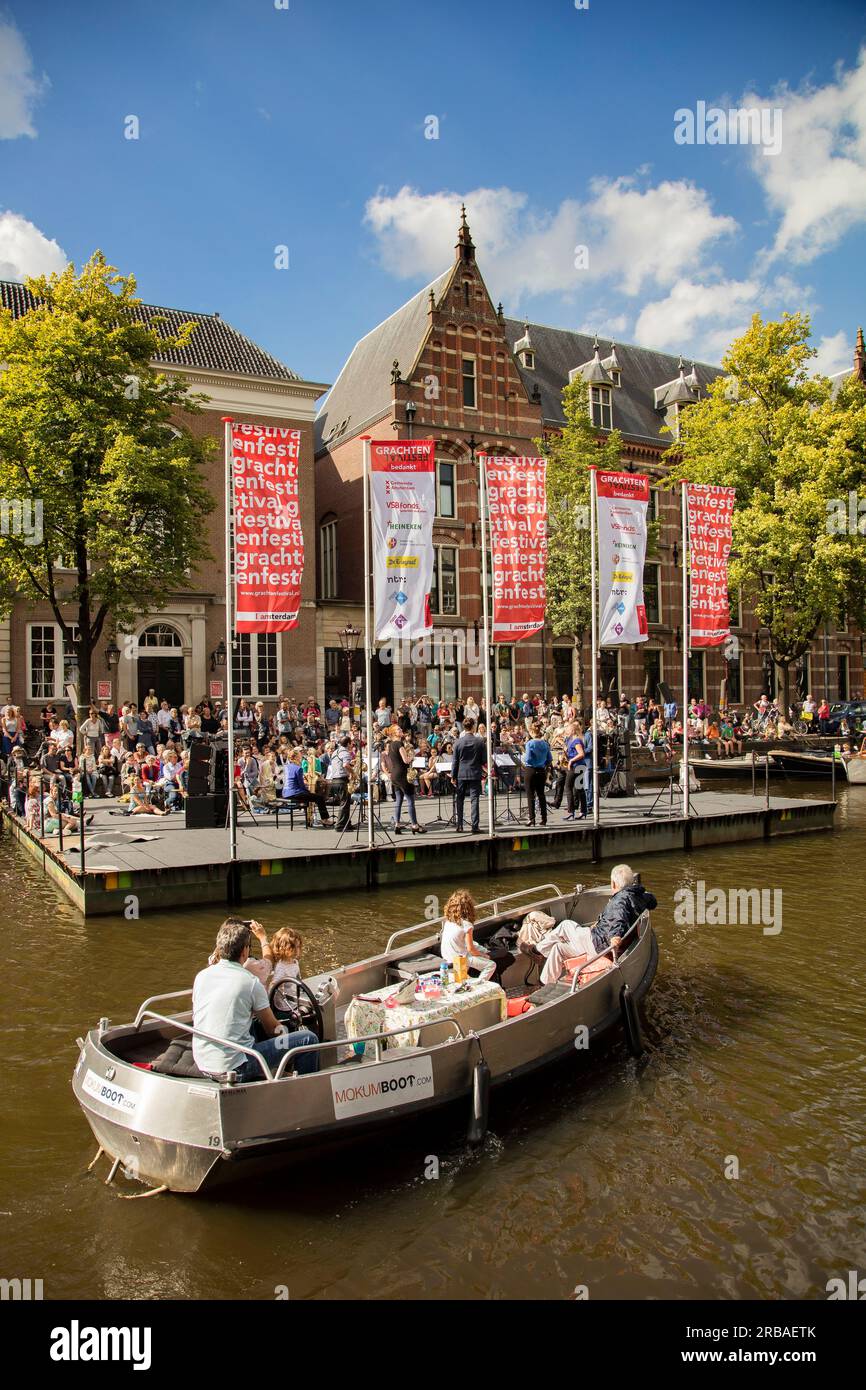 Amsterdam, Holand, Grachtenfestival, COMPAGNIE TEATHER, NEDERLAND SAXOFOON OKTETT Stockfoto