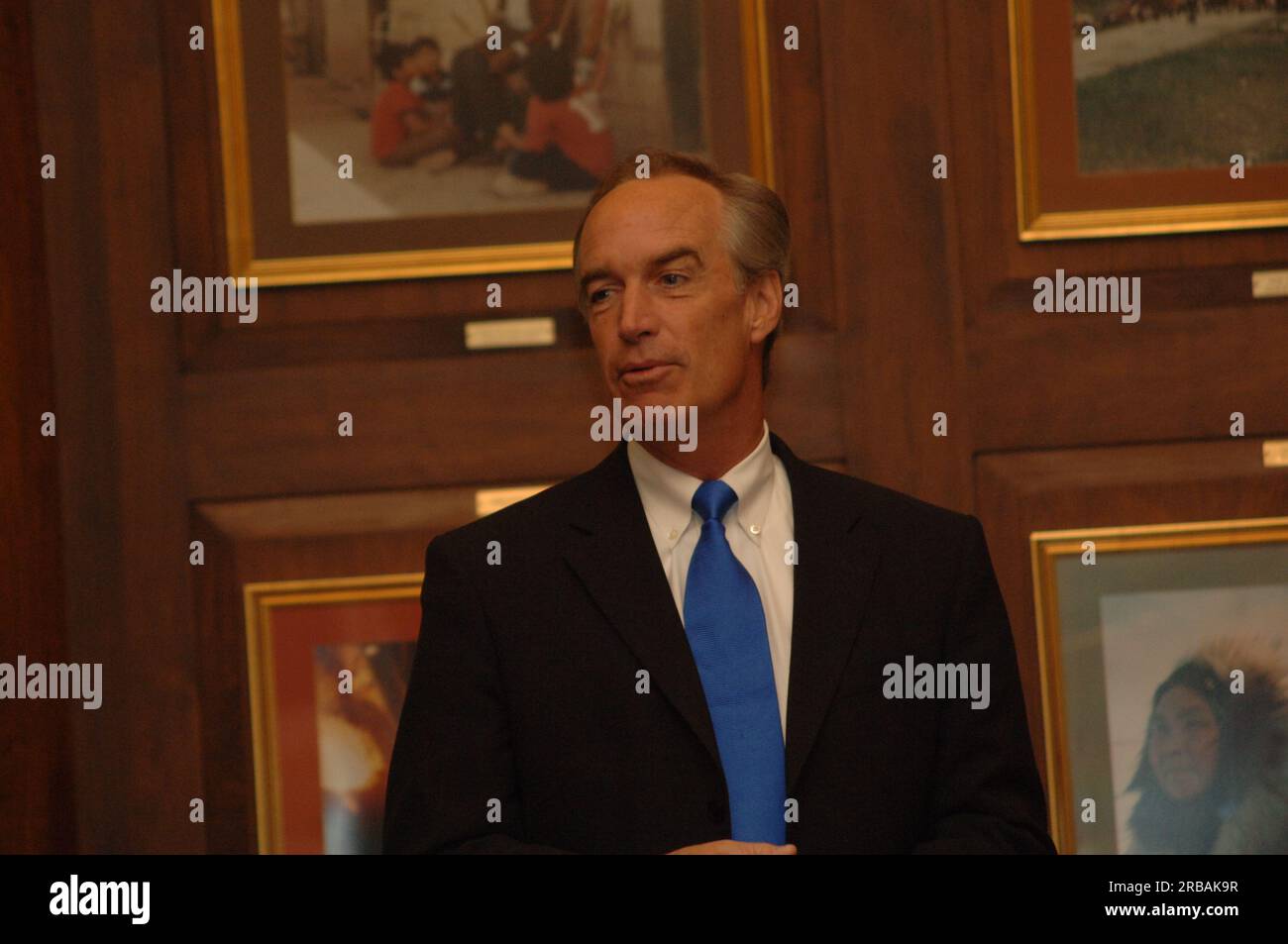 Minister Dirk Kempthorne trifft sich während der ersten Arbeitswoche des Sekretärs mit hochrangigen politischen Kandidaten des Innenministeriums Stockfoto
