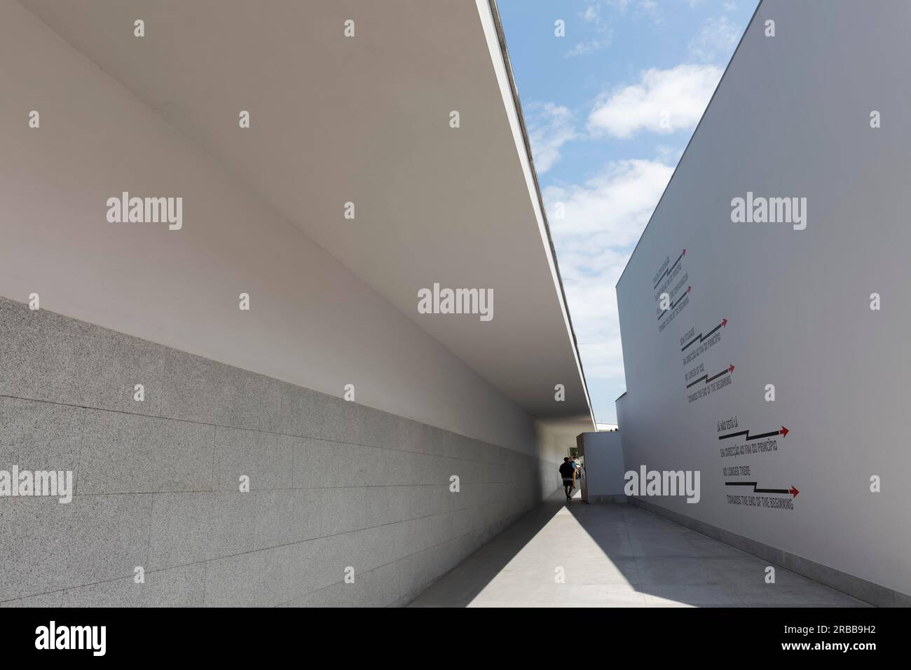 Eintritt zum Museu Serralves, Museum für zeitgenössische Kunst im Serralves Park, Architekt Alvaro Siza, Porto, Portugal Stockfoto